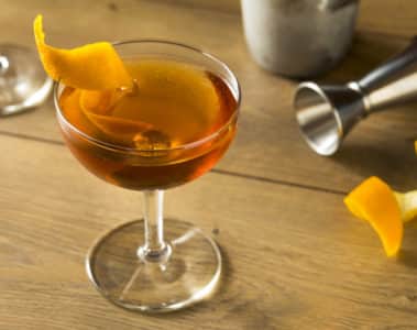 Martinez cocktail, à base de gin et de vermouth (martini)